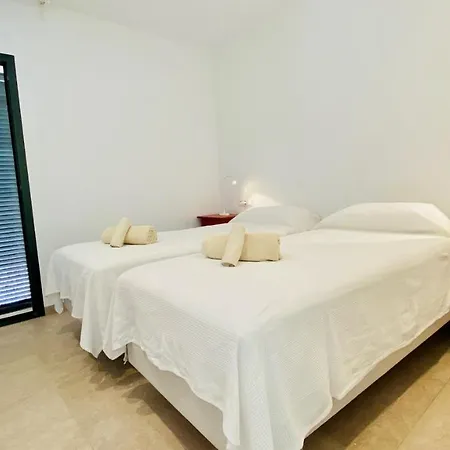 מלון Mirador Blue - Ground Floor פוינסה