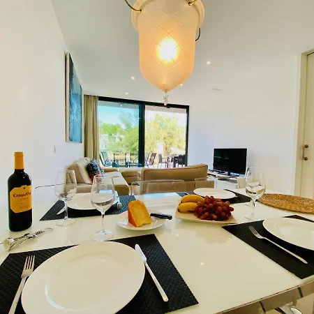 Mirador Blue - Ground Floor פוינסה