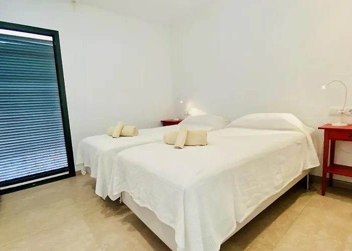 Готель Mirador Blue - Ground Floor Польєнса